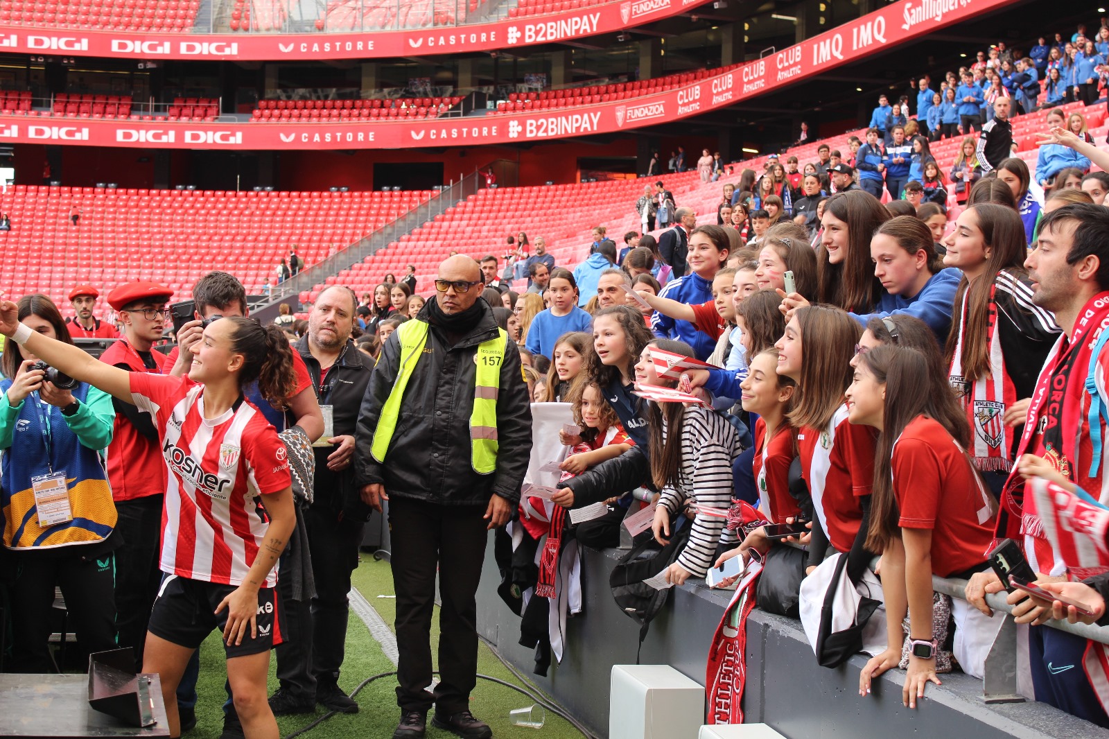 PASA BALOIA NESKA HARMAILA